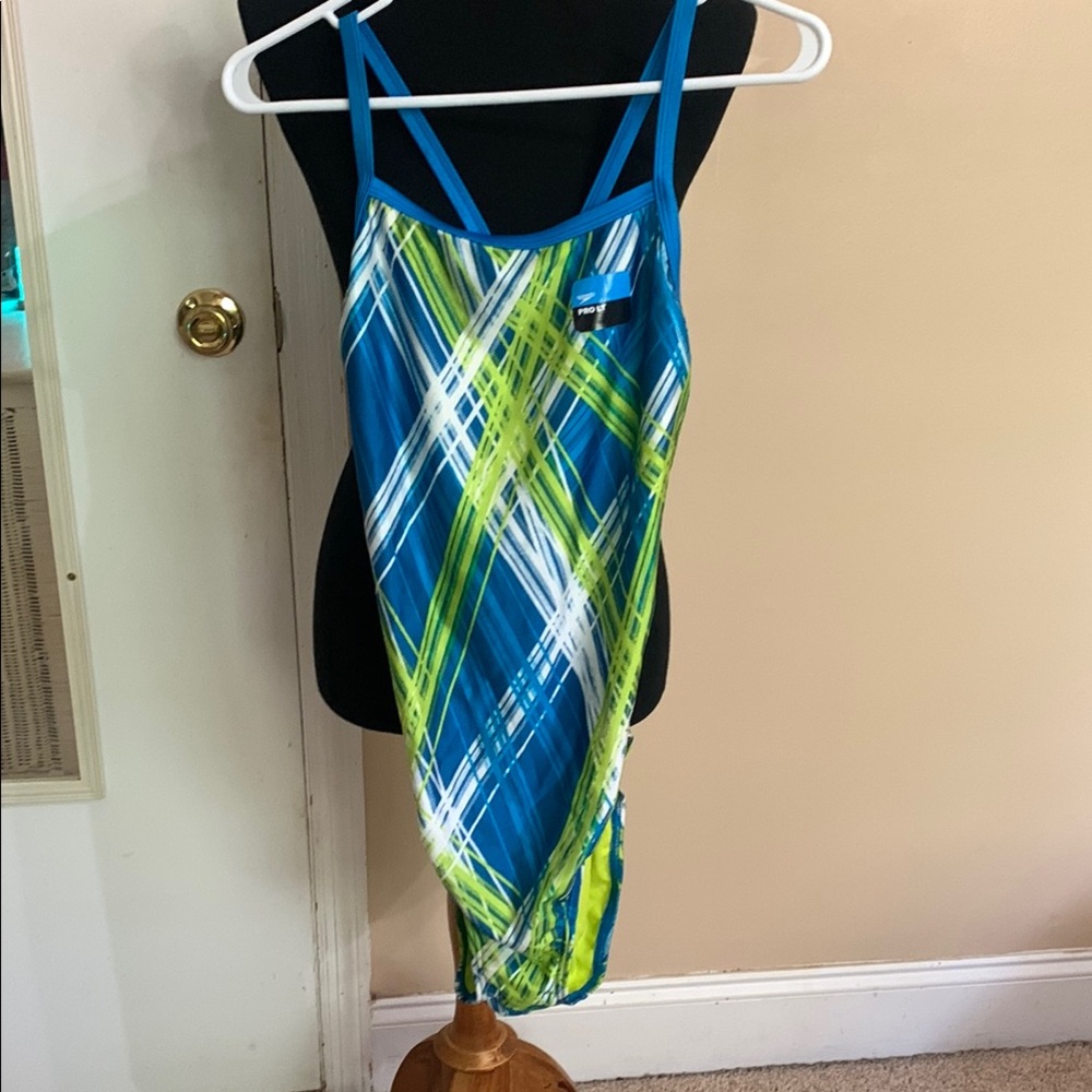 Speedo Blue and Green One Piece Swimsuit Dynamic Design